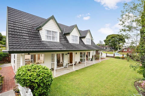 34 Akoranga Drive, Northcote, Auckland
