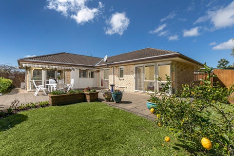 94 Summerland Drive, Henderson, Auckland