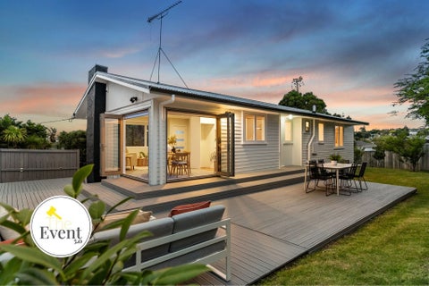 39 Fairclough Road, Beach Haven, Auckland