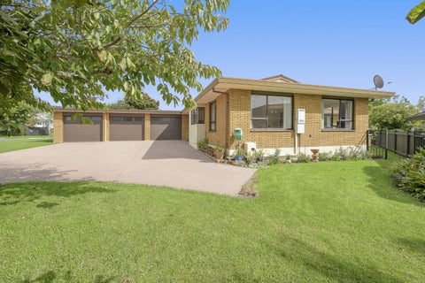 35 Clivedene Street, Matua, Tauranga