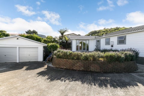 244 Mitchell Street, Brooklyn, Wellington