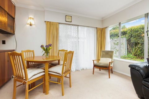 2/84 Coronation Road, Mangere Bridge, Auckland