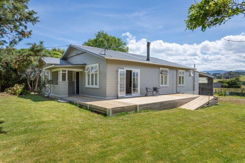 76330 State Highway 2, Matamau