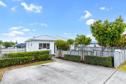 797A Te Atatu Road, Te Atatu Peninsula, Auckland
