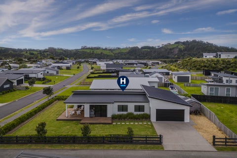 23 Navigation Drive, Cooks Beach