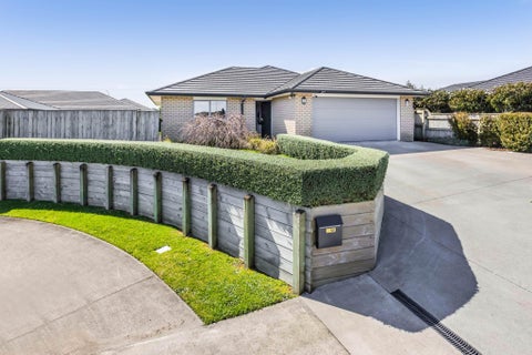31 Jules Crescent, Bell Block, New Plymouth