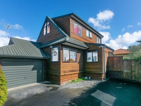 15B Montrose Street, Point Chevalier, Auckland