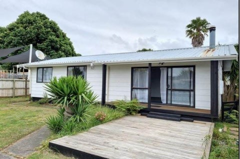 2/87 Manuroa Road, Takanini, Auckland