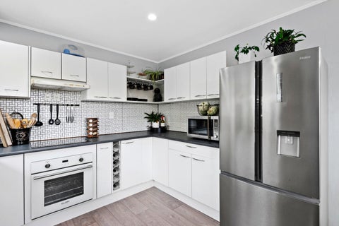6 Whitechapel Grove, Stokes Valley, Lower Hutt