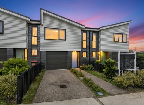 28 Holystone Road, Whitby, Porirua