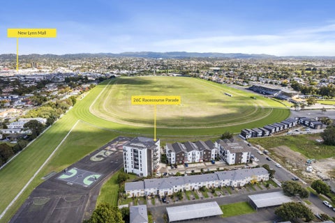 502/26C Racecourse Parade, Avondale, Auckland