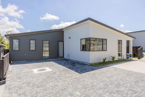 3/101 Hobsonville Road, West Harbour, Auckland