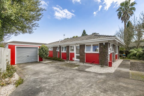 2/1 Edmund Hillary Avenue, Papakura, Papakura