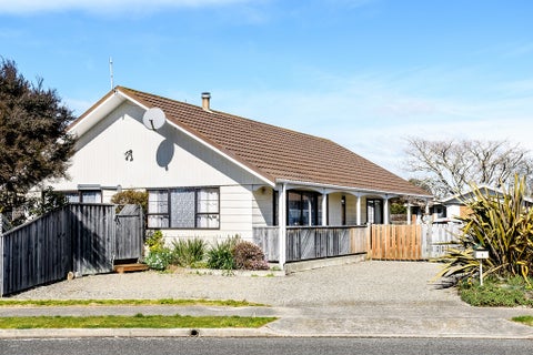 7 Ledger Avenue, Motueka