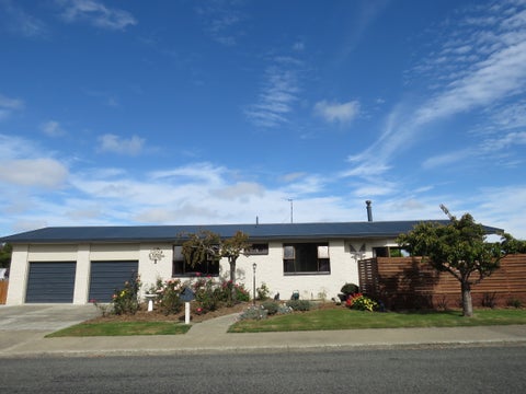 153 Cunningham Crescent, Grasmere, Invercargill