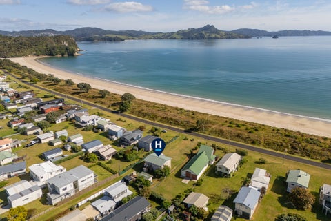 44 Marine Parade, Cooks Beach, Whitianga