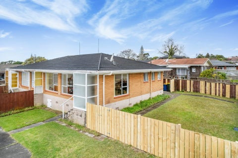 1/39 Blacklock Avenue, Henderson, Auckland