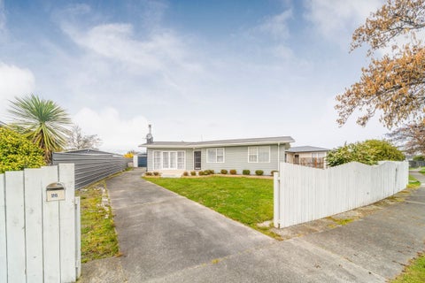 26 Rhodes Drive, Kelvin Grove, Palmerston North