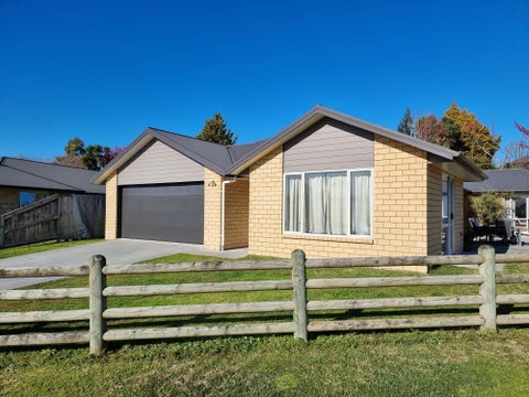 19 Mahy Way, Leamington, Cambridge