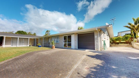 12B Stuart Street, Levin, Levin