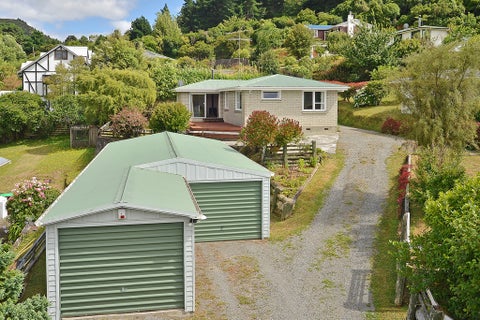 16 Renall Street, Featherston