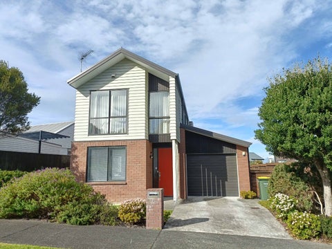 33 Castledine Crescent, Glen Innes, Auckland
