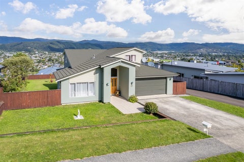 13 Riverstone Drive, Riverstone Terraces, Upper Hutt