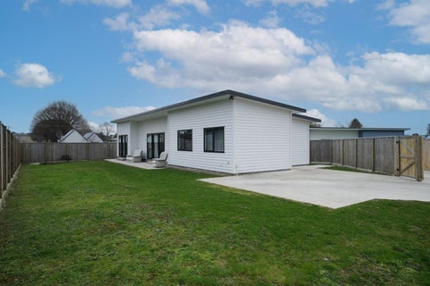 6 Gibson Place, Dannevirke