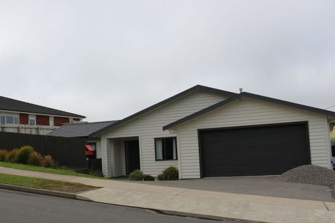 10 Bickerton Rise, Churton Park, Wellington