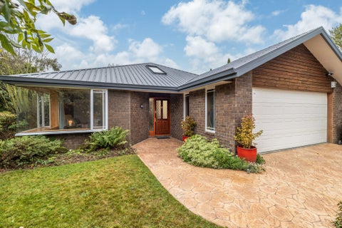 31 Millcroft Place, Parklands, Christchurch