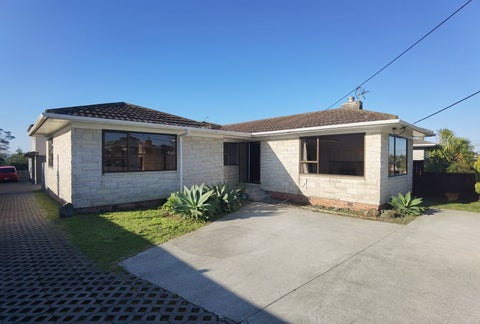 36 Woodford Avenue, Henderson, Auckland