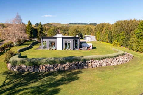 172 Kaipikari Road Upper, Urenui, Urenui