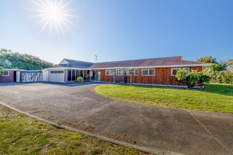 310 Paraite Road, Paraite, New Plymouth