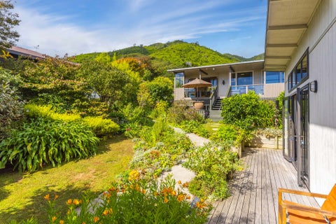 10 Tui Crescent, Waikanae