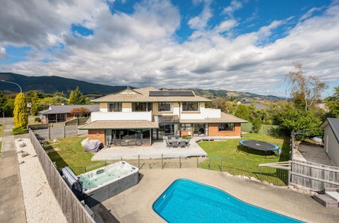 3 Coleridge Place, Stoke, Nelson