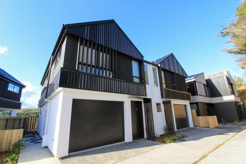 25/6 Bushland Grove, Paparangi, Wellington