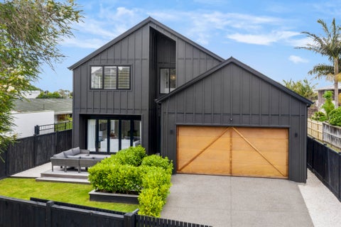 27 McCrystal Avenue, Bucklands Beach, Auckland