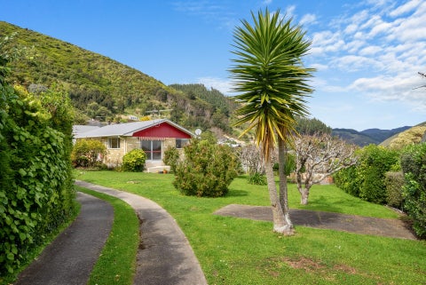 13A Te Maku Grove, Waikanae, Waikanae