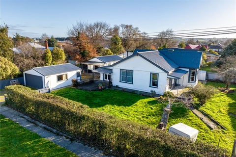 102 Johnson Street, Milton