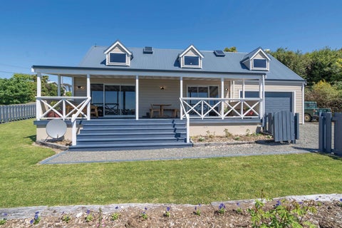 2 Richard Street, Riverton