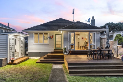 6 Lorraine Avenue, Mount Albert, Auckland