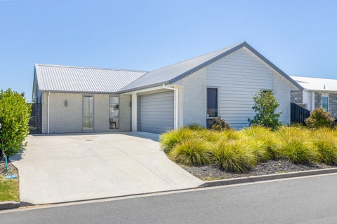 27 HIRIA CRESCENT, Papamoa Beach, Papamoa