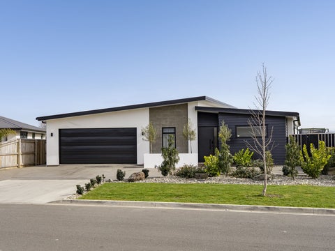 16 Hanworth Road, Richmond