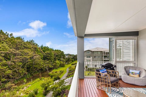 74 Eaves Bush Parade, Orewa, Orewa