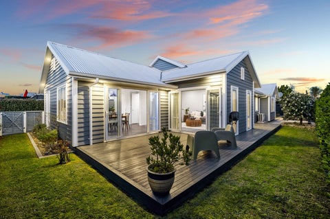 328 Lakes Boulevard, Pyes Pa, Tauranga