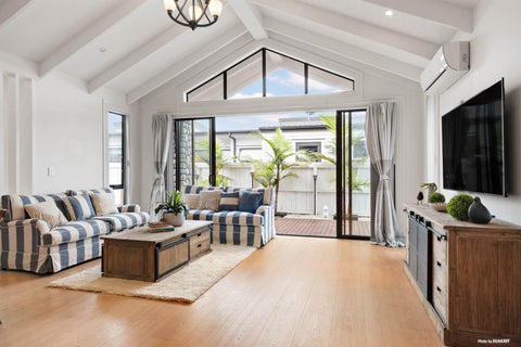98 Harris Drive, Silverdale, Silverdale