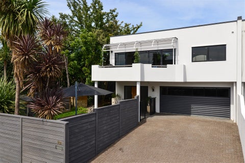 18B Burn-Murdoch Street, St Andrews, Hamilton