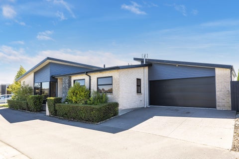 1 Tangy Loch Lane, Broomfield, Christchurch