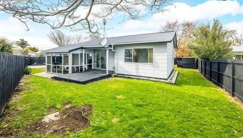 2/11 Rollerson Street, Papakura, Papakura