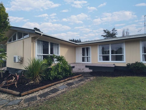 2 Waterford Road, Fitzroy, Hamilton